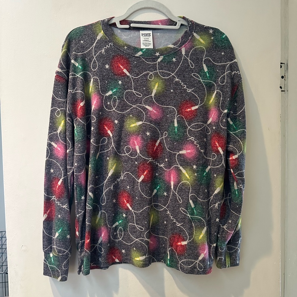Size M Victoria’s Secret PINK Christmas lights sleep top